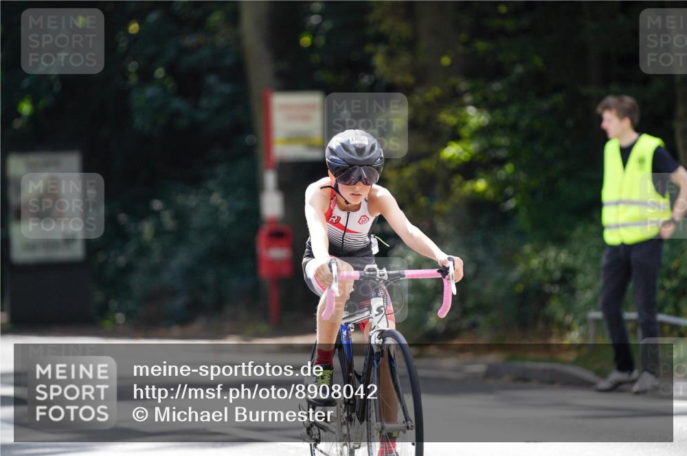 14.09.2025 - Stadtparktriathlon Michael Burmester http://msf.ph/oto/8908042 14.09.2025 13:52:57 Radfahren 1623, 1627, 1644, 1656, 1671, 1679 meine-sportfotos.de