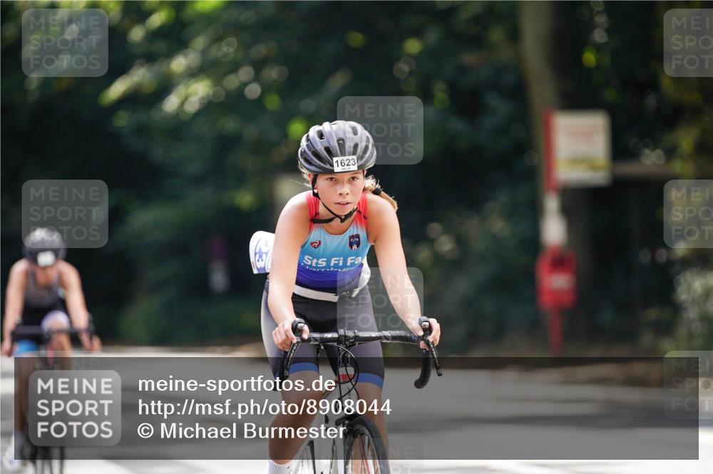 14.09.2025 - Stadtparktriathlon Michael Burmester http://msf.ph/oto/8908044 14.09.2025 13:52:57 Radfahren 1623, 1627, 1644, 1656, 1671, 1679 meine-sportfotos.de