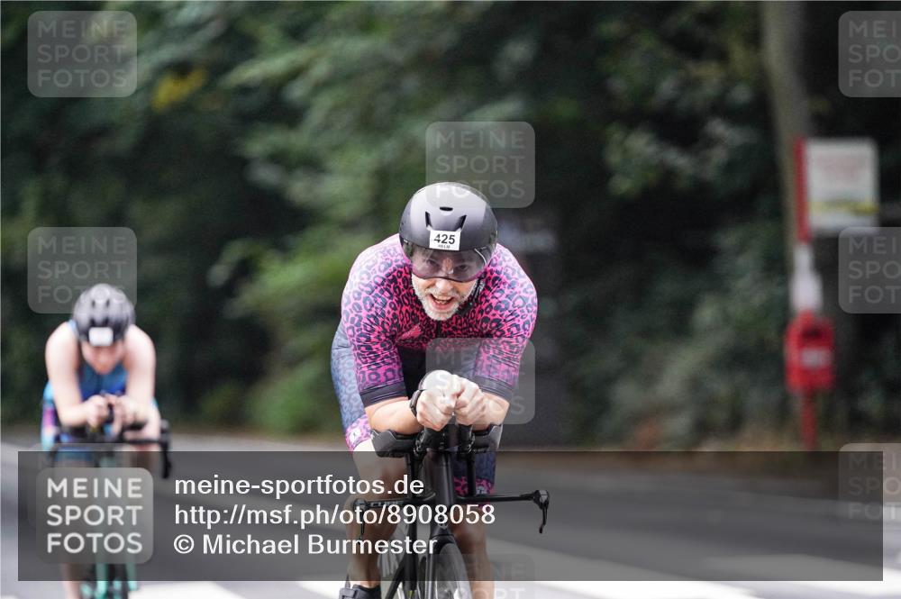 14.09.2025 - Stadtparktriathlon Michael Burmester http://msf.ph/oto/8908058 14.09.2025 09:25:37 Radfahren 316, 425, 431, 481, 483 meine-sportfotos.de