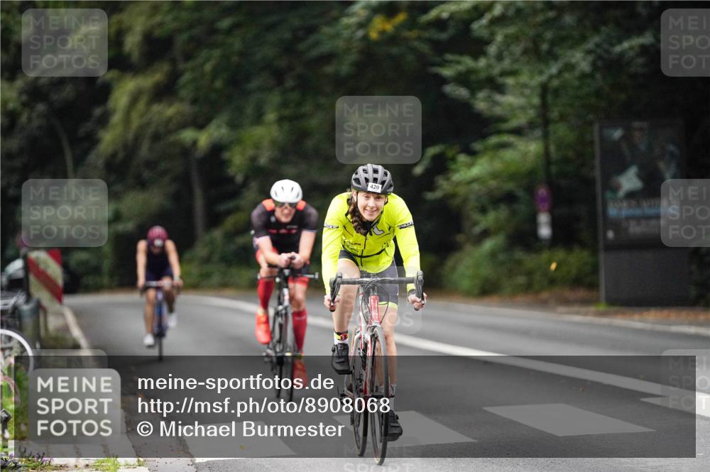 14.09.2025 - Stadtparktriathlon Michael Burmester http://msf.ph/oto/8908068 14.09.2025 09:25:45 Radfahren 420, 459, 480, 483 meine-sportfotos.de