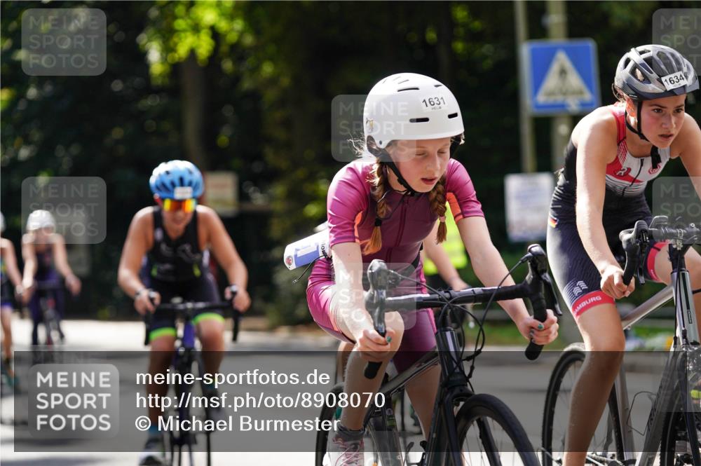 14.09.2025 - Stadtparktriathlon Michael Burmester http://msf.ph/oto/8908070 14.09.2025 13:53:28 Radfahren 1475, 1631, 1634, 1640, 1643, 1648, 1649, 1653, 1686 meine-sportfotos.de
