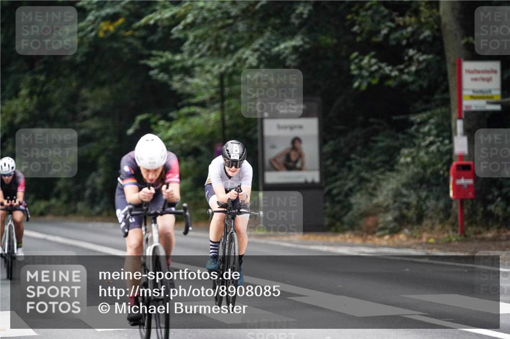 14.09.2025 - Stadtparktriathlon Michael Burmester http://msf.ph/oto/8908085 14.09.2025 09:25:57 Radfahren 454, 455, 471 meine-sportfotos.de
