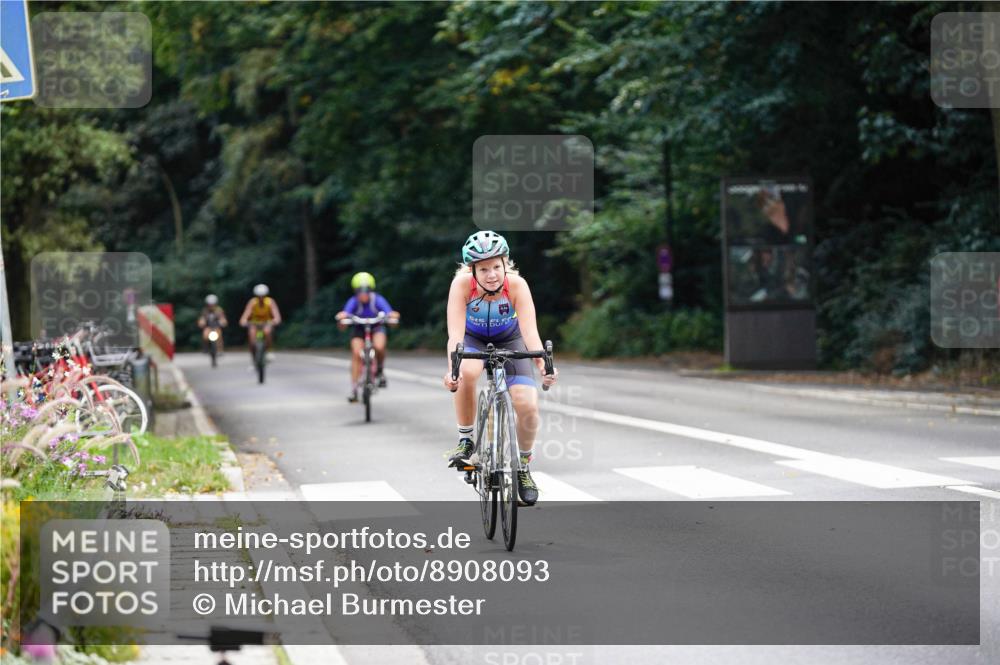14.09.2025 - Stadtparktriathlon Michael Burmester http://msf.ph/oto/8908093 14.09.2025 13:54:04 Radfahren 1622, 1641 meine-sportfotos.de