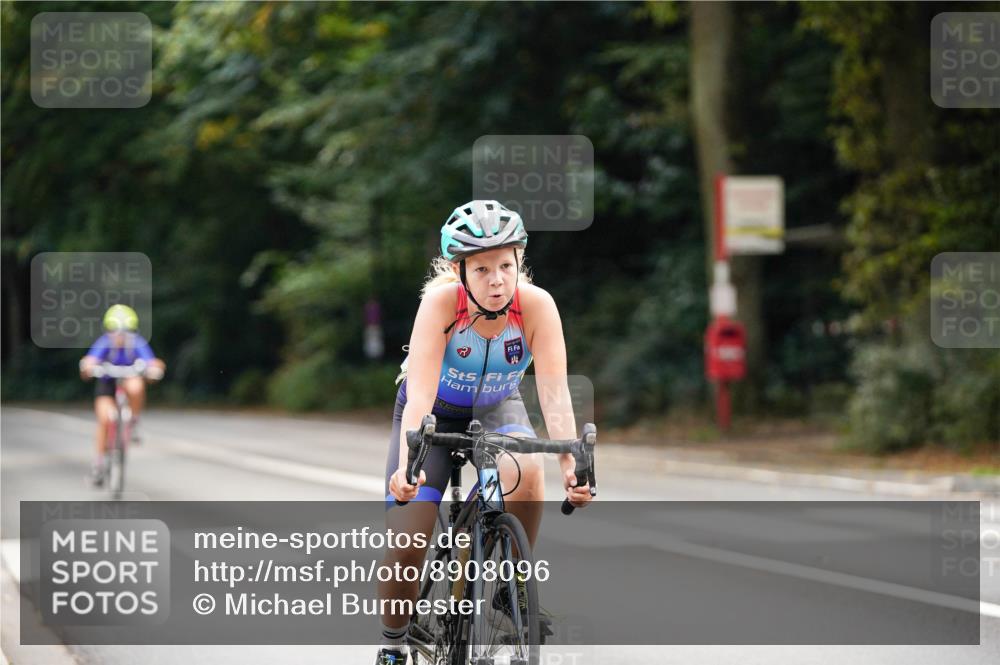 14.09.2025 - Stadtparktriathlon Michael Burmester http://msf.ph/oto/8908096 14.09.2025 13:54:05 Radfahren 1622, 1641 meine-sportfotos.de