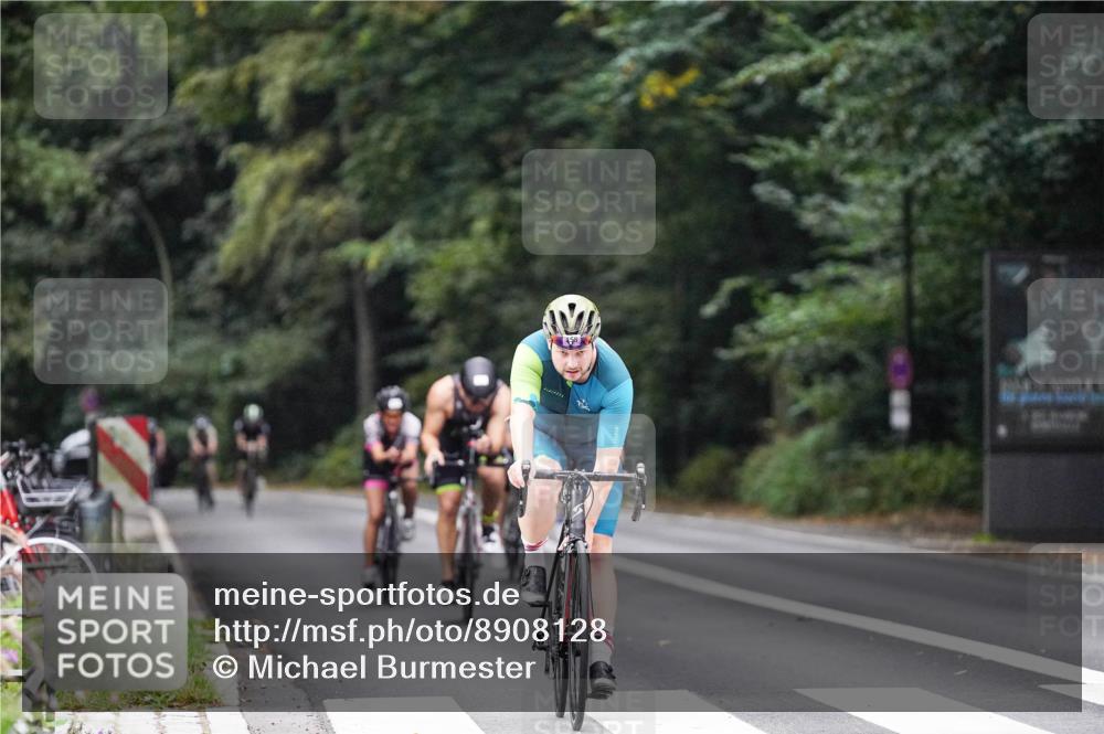 14.09.2025 - Stadtparktriathlon Michael Burmester http://msf.ph/oto/8908128 14.09.2025 09:26:29 Radfahren 306, 320, 356, 381, 389, 419, 439, 443, 447, 472, 486, 495 meine-sportfotos.de