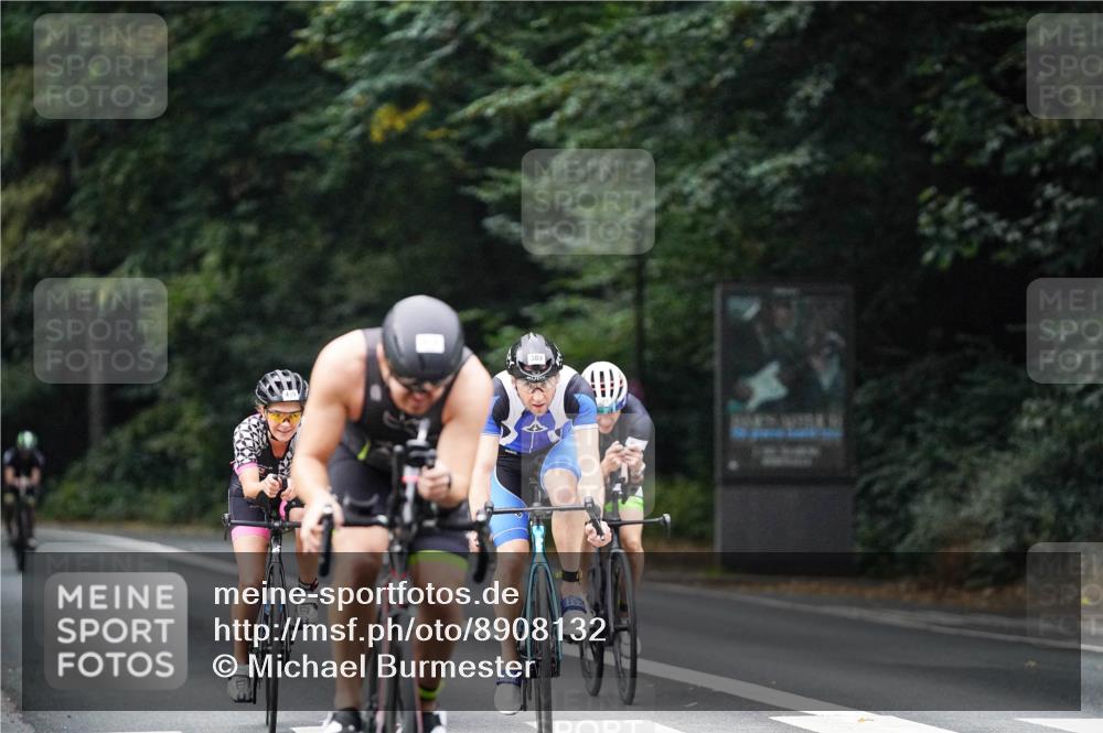 14.09.2025 - Stadtparktriathlon Michael Burmester http://msf.ph/oto/8908132 14.09.2025 09:26:31 Radfahren 306, 320, 356, 381, 389, 419, 439, 447, 472, 486, 495 meine-sportfotos.de