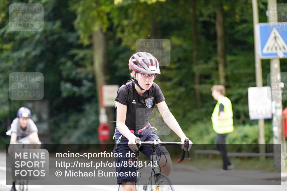 14.09.2025 - Stadtparktriathlon Michael Burmester http://msf.ph/oto/8908143 14.09.2025 13:54:31 Radfahren 1624, 1628, 1683, 1688 meine-sportfotos.de