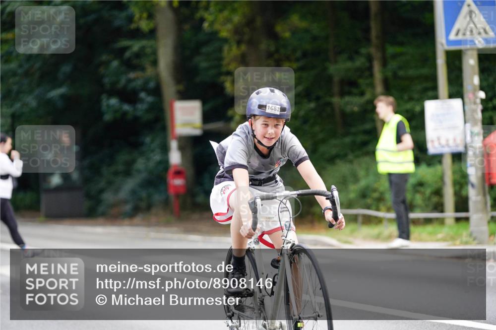 14.09.2025 - Stadtparktriathlon Michael Burmester http://msf.ph/oto/8908146 14.09.2025 13:54:32 Radfahren 1624, 1628, 1683, 1688 meine-sportfotos.de
