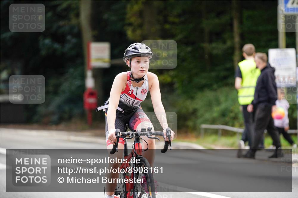 14.09.2025 - Stadtparktriathlon Michael Burmester http://msf.ph/oto/8908161 14.09.2025 13:54:54 Radfahren 1632, 1665, 1680 meine-sportfotos.de