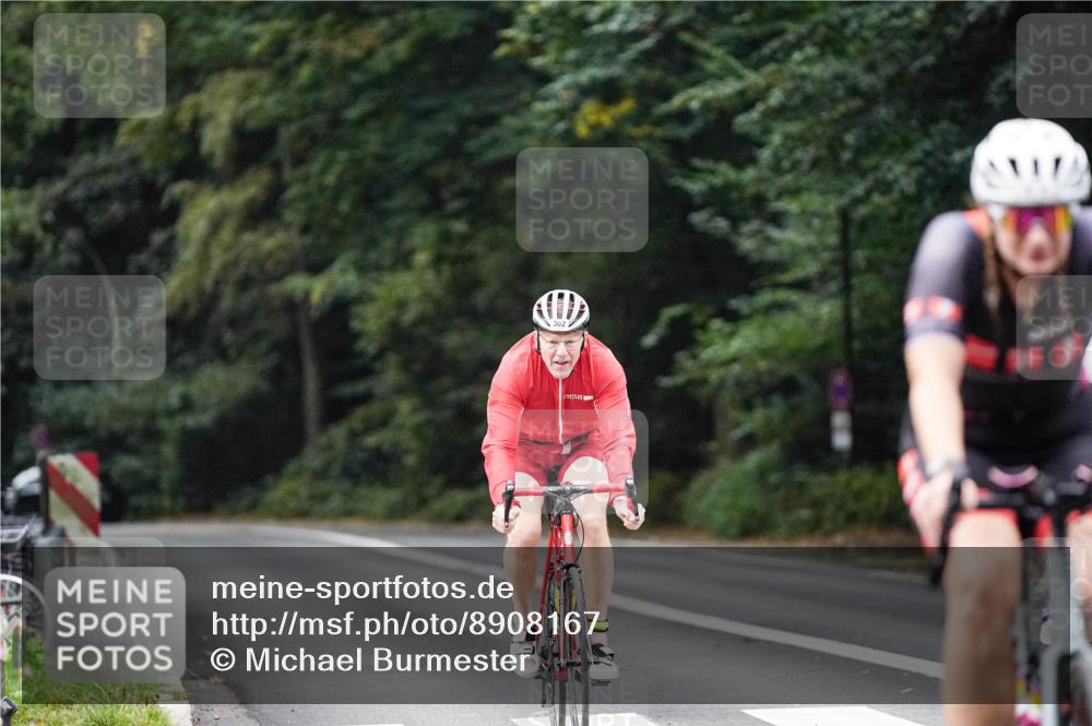 14.09.2025 - Stadtparktriathlon Michael Burmester http://msf.ph/oto/8908167 14.09.2025 09:26:45 Radfahren 302, 338, 442, 456, 479 meine-sportfotos.de