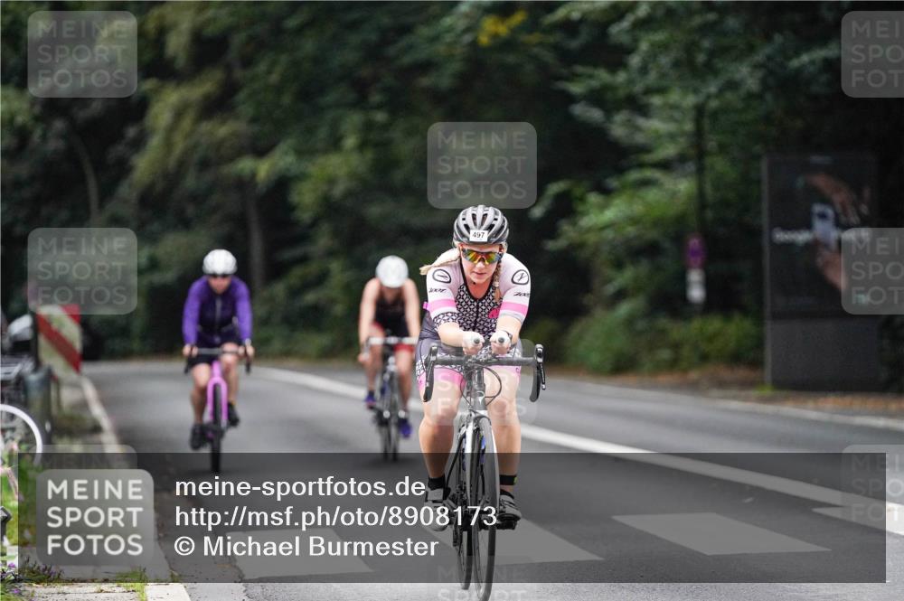 14.09.2025 - Stadtparktriathlon Michael Burmester http://msf.ph/oto/8908173 14.09.2025 09:27:02 Radfahren 477, 492, 497, 503 meine-sportfotos.de