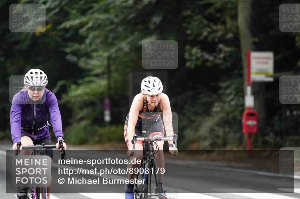 14.09.2025 - Stadtparktriathlon Michael Burmester http://msf.ph/oto/8908179 14.09.2025 09:27:04 Radfahren 477, 492, 497, 503 meine-sportfotos.de