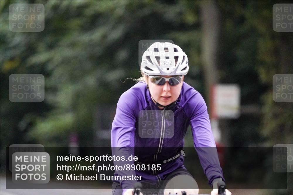 14.09.2025 - Stadtparktriathlon Michael Burmester http://msf.ph/oto/8908185 14.09.2025 09:27:05 Radfahren 477, 492, 497, 503 meine-sportfotos.de