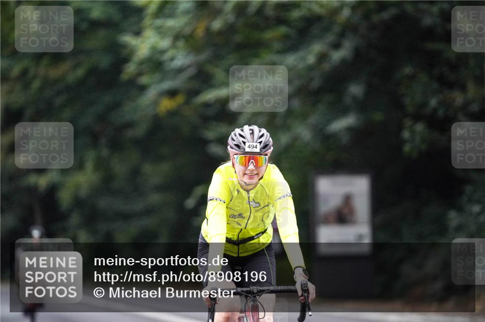 14.09.2025 - Stadtparktriathlon Michael Burmester http://msf.ph/oto/8908196 14.09.2025 09:27:19 Radfahren 359, 438, 469, 494 meine-sportfotos.de