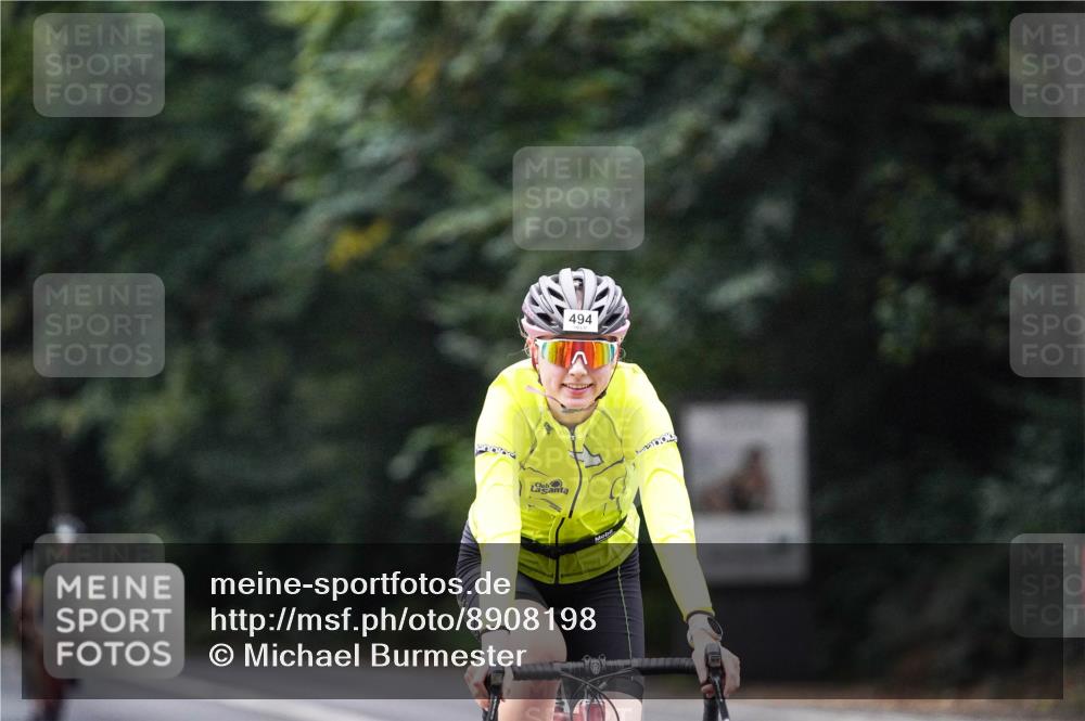 14.09.2025 - Stadtparktriathlon Michael Burmester http://msf.ph/oto/8908198 14.09.2025 09:27:19 Radfahren 359, 438, 469, 494 meine-sportfotos.de