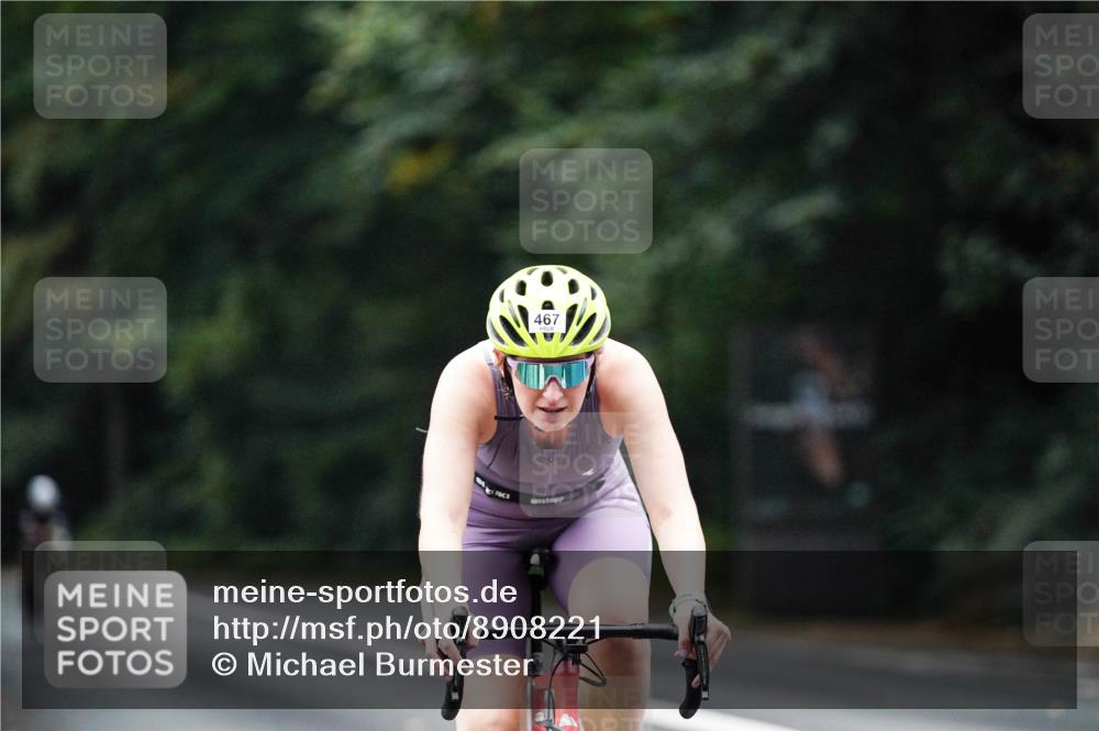 14.09.2025 - Stadtparktriathlon Michael Burmester http://msf.ph/oto/8908221 14.09.2025 09:27:34 Radfahren 346, 379, 445, 467, 473 meine-sportfotos.de
