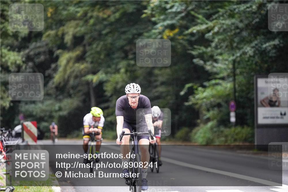 14.09.2025 - Stadtparktriathlon Michael Burmester http://msf.ph/oto/8908241 14.09.2025 09:27:45 Radfahren 380, 386, 401, 404, 445, 506 meine-sportfotos.de