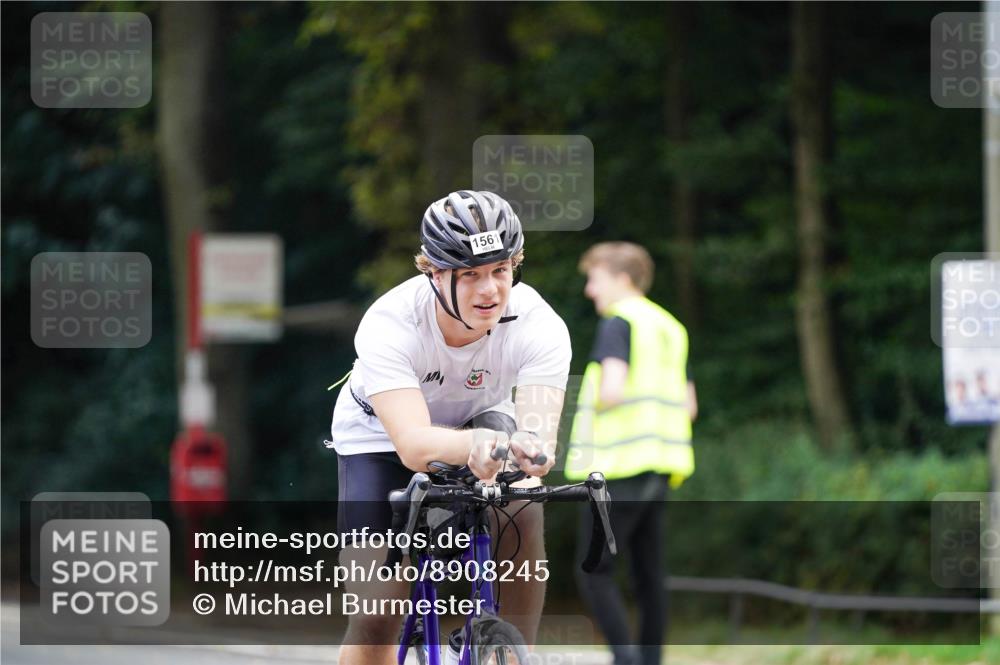 14.09.2025 - Stadtparktriathlon Michael Burmester http://msf.ph/oto/8908245 14.09.2025 13:56:43 Radfahren 1561 meine-sportfotos.de