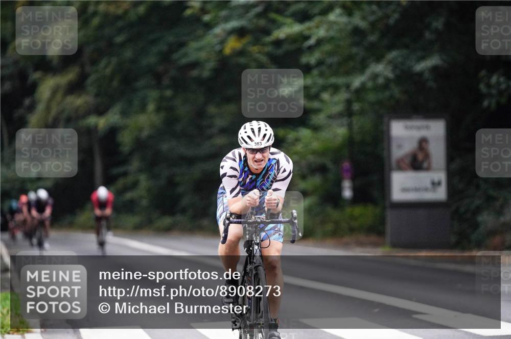 14.09.2025 - Stadtparktriathlon Michael Burmester http://msf.ph/oto/8908273 14.09.2025 09:28:15 Radfahren 327, 383, 393, 498 meine-sportfotos.de