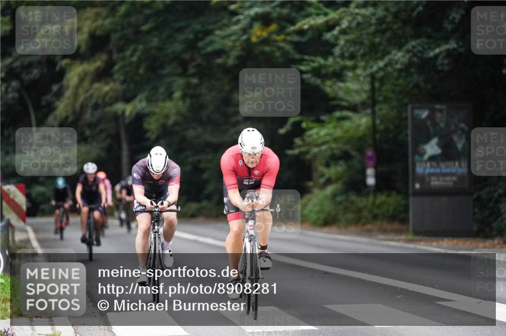 14.09.2025 - Stadtparktriathlon Michael Burmester http://msf.ph/oto/8908281 14.09.2025 09:28:20 Radfahren 311, 327, 382, 383, 393, 400, 413, 414, 423, 435, 448, 498 meine-sportfotos.de