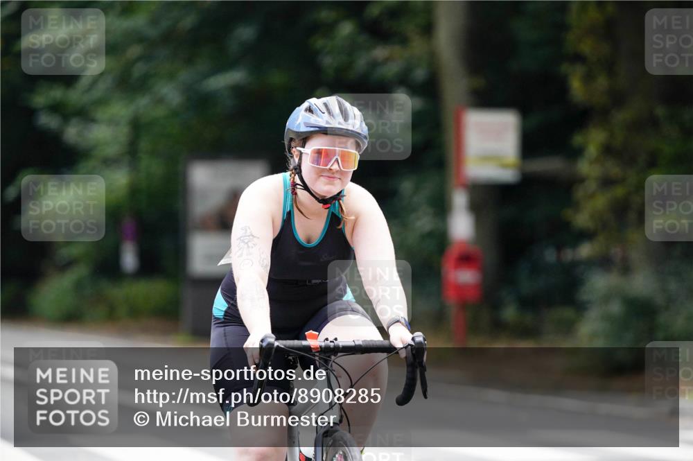 14.09.2025 - Stadtparktriathlon Michael Burmester http://msf.ph/oto/8908285 14.09.2025 13:59:56 Radfahren 1429 meine-sportfotos.de