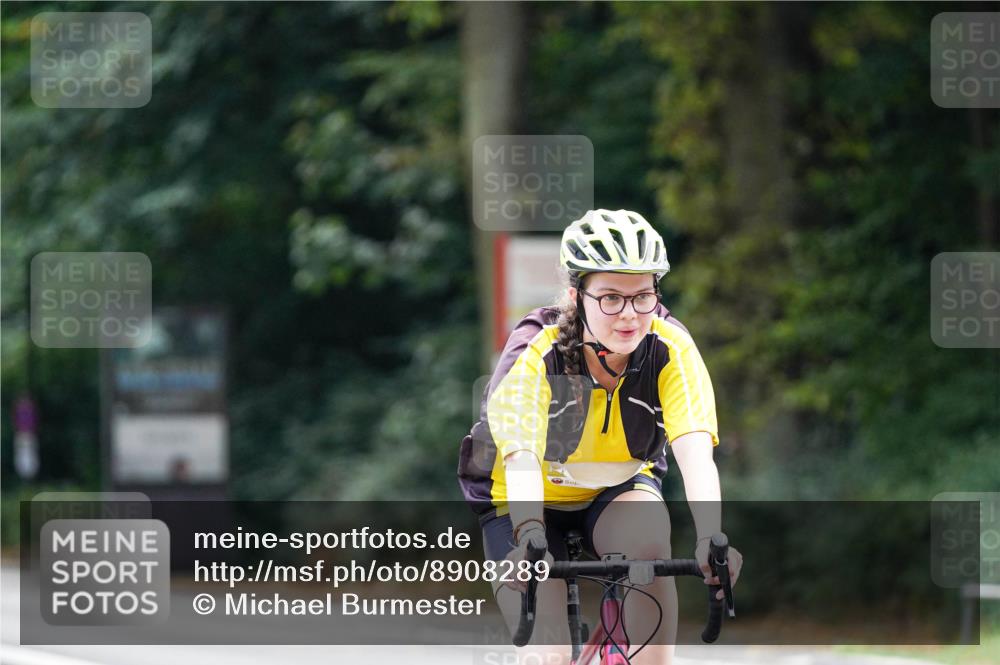 14.09.2025 - Stadtparktriathlon Michael Burmester http://msf.ph/oto/8908289 14.09.2025 14:00:27 Radfahren 1535 meine-sportfotos.de
