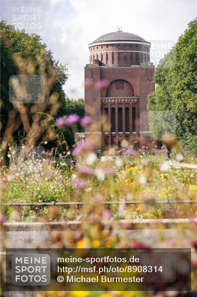 14.09.2025 - Stadtparktriathlon Michael Burmester http://msf.ph/oto/8908314 14.09.2025 14:21:10 Radfahren  meine-sportfotos.de