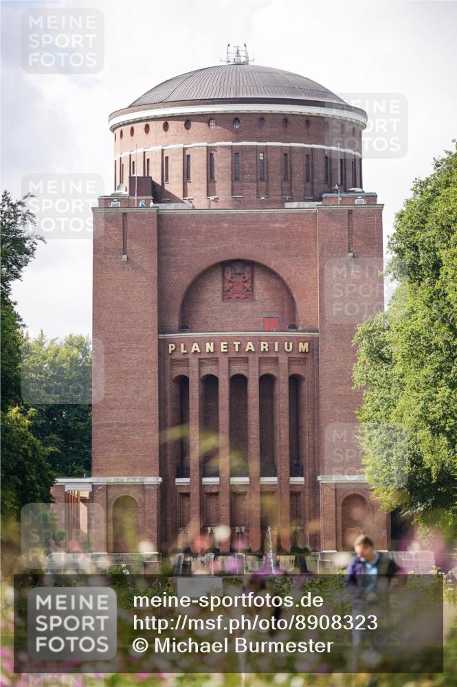 14.09.2025 - Stadtparktriathlon Michael Burmester http://msf.ph/oto/8908323 14.09.2025 14:21:52 Radfahren  meine-sportfotos.de