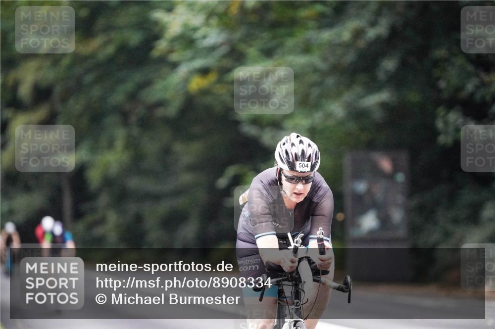 14.09.2025 - Stadtparktriathlon Michael Burmester http://msf.ph/oto/8908334 14.09.2025 09:28:58 Radfahren 392, 487, 504 meine-sportfotos.de
