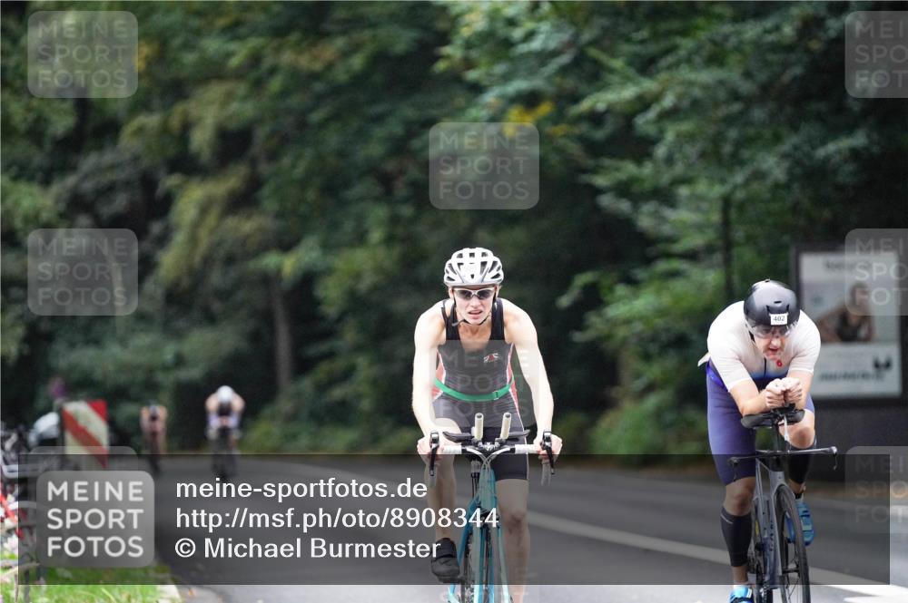 14.09.2025 - Stadtparktriathlon Michael Burmester http://msf.ph/oto/8908344 14.09.2025 09:29:07 Radfahren 392, 402, 408, 416, 487, 500 meine-sportfotos.de