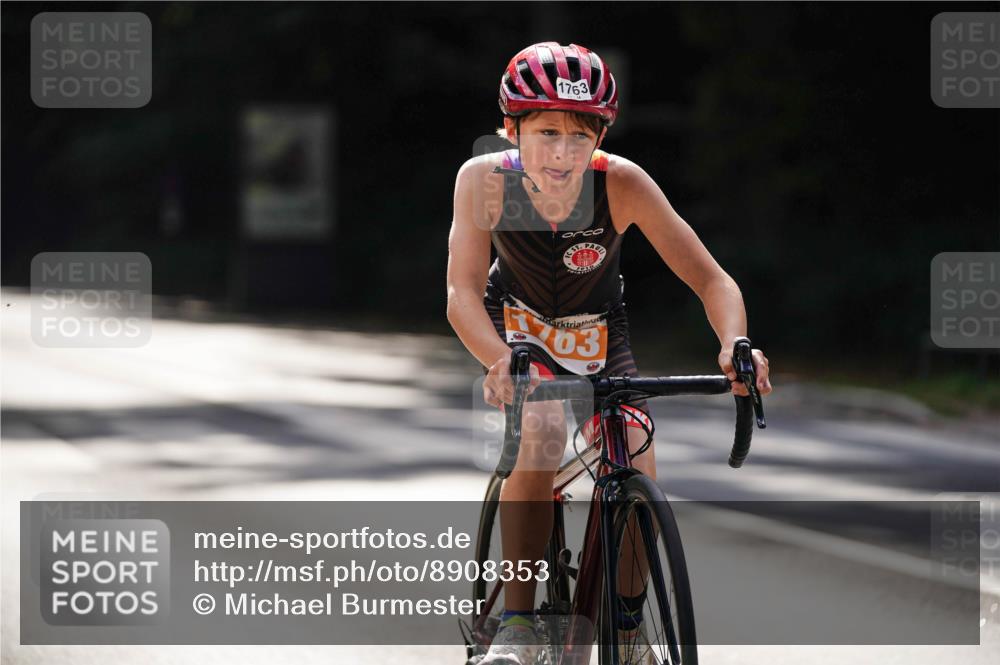 14.09.2025 - Stadtparktriathlon Michael Burmester http://msf.ph/oto/8908353 14.09.2025 14:24:58 Radfahren 1700, 1706, 1730, 1738, 1752, 1760, 1763, 1772 meine-sportfotos.de