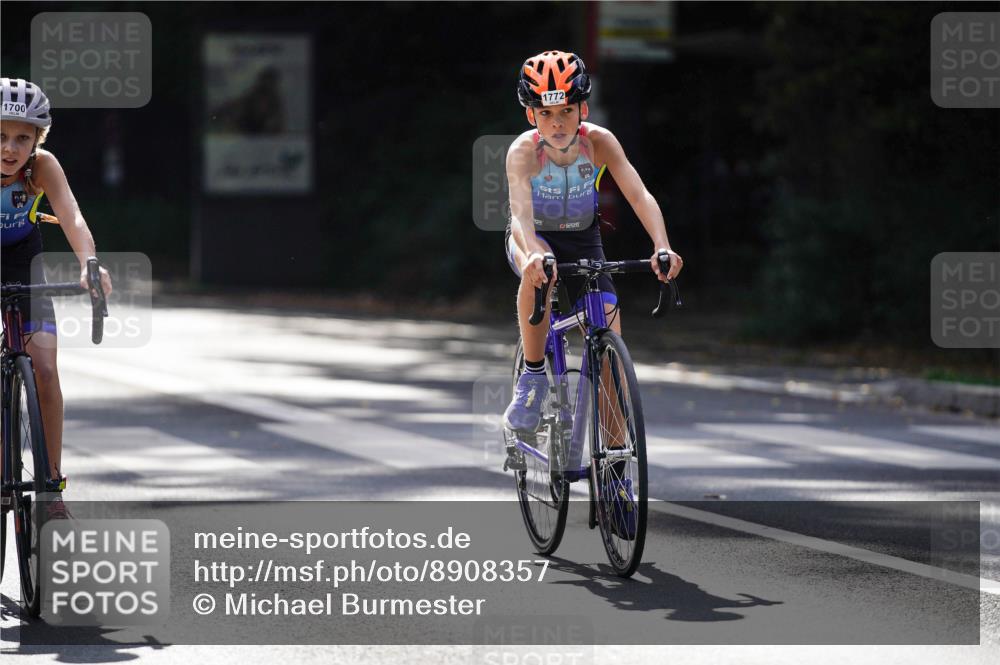 14.09.2025 - Stadtparktriathlon Michael Burmester http://msf.ph/oto/8908357 14.09.2025 14:25:01 Radfahren 1697, 1700, 1703, 1732, 1738, 1752, 1760, 1763, 1772 meine-sportfotos.de