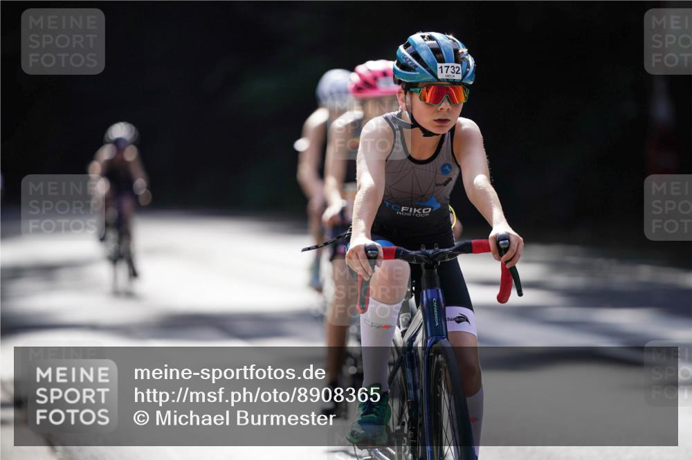 14.09.2025 - Stadtparktriathlon Michael Burmester http://msf.ph/oto/8908365 14.09.2025 14:25:07 Radfahren 1697, 1700, 1703, 1732, 1772, 1775, 1776, 1788 meine-sportfotos.de