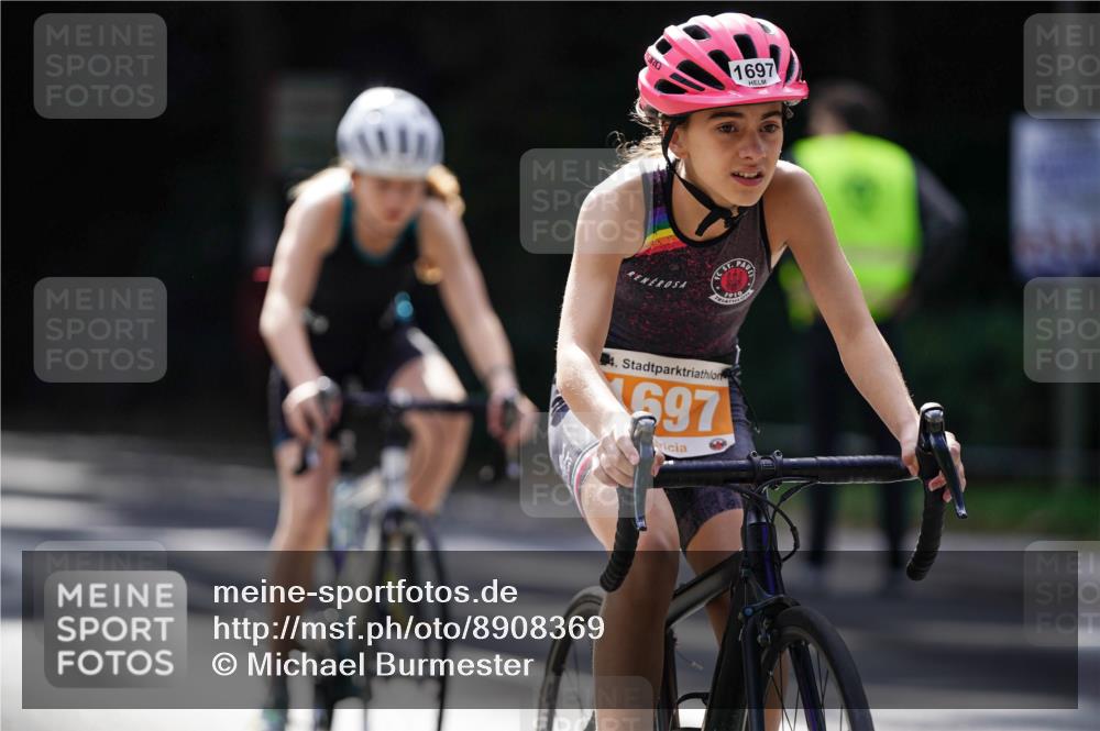 14.09.2025 - Stadtparktriathlon Michael Burmester http://msf.ph/oto/8908369 14.09.2025 14:25:08 Radfahren 1697, 1703, 1732, 1775, 1776, 1788 meine-sportfotos.de