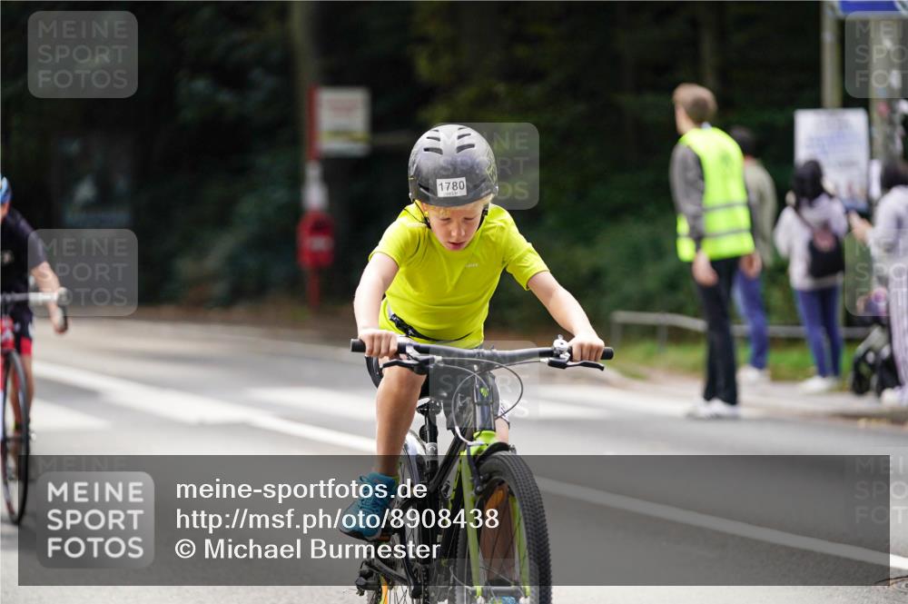 14.09.2025 - Stadtparktriathlon Michael Burmester http://msf.ph/oto/8908438 14.09.2025 14:25:32 Radfahren 1692, 1693, 1707, 1711, 1723, 1724, 1725, 1739, 1741, 1766, 1769, 1771, 1780, 1864 meine-sportfotos.de