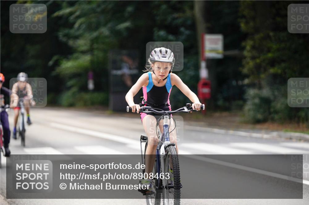 14.09.2025 - Stadtparktriathlon Michael Burmester http://msf.ph/oto/8908463 14.09.2025 14:25:39 Radfahren 1692, 1710, 1723, 1724, 1725, 1736, 1739, 1753, 1755, 1769, 1783 meine-sportfotos.de
