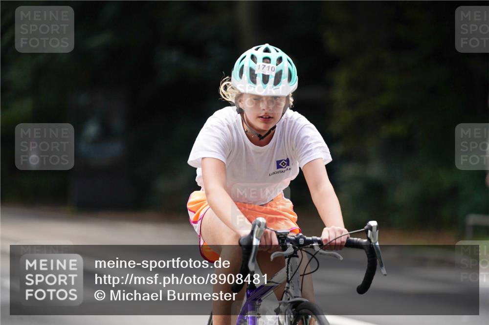 14.09.2025 - Stadtparktriathlon Michael Burmester http://msf.ph/oto/8908481 14.09.2025 14:25:46 Radfahren 1710, 1736, 1745, 1753, 1755, 1777, 1783 meine-sportfotos.de