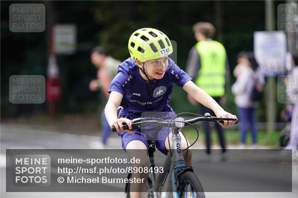 14.09.2025 - Stadtparktriathlon Michael Burmester http://msf.ph/oto/8908493 14.09.2025 14:25:50 Radfahren 1710, 1745, 1755, 1777, 1791 meine-sportfotos.de