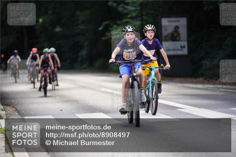 14.09.2025 - Stadtparktriathlon Michael Burmester http://msf.ph/oto/8908497 14.09.2025 14:25:56 Radfahren 1701, 1740, 1743, 1770, 1778, 1786, 1791 meine-sportfotos.de