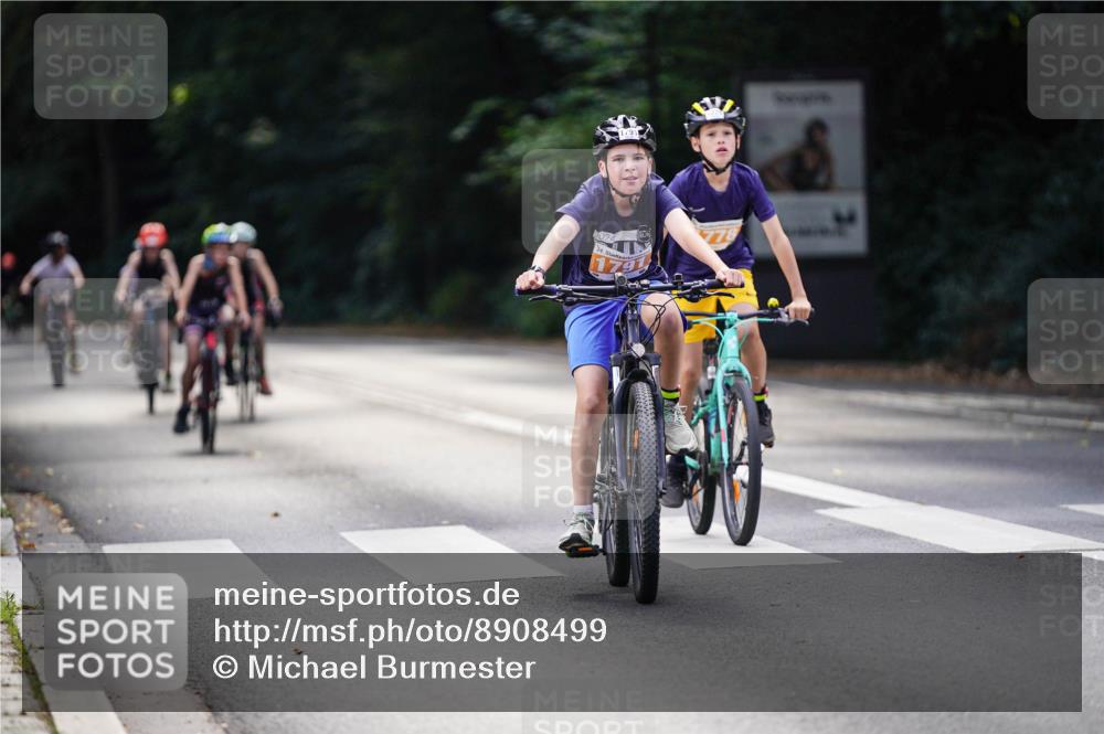 14.09.2025 - Stadtparktriathlon Michael Burmester http://msf.ph/oto/8908499 14.09.2025 14:25:56 Radfahren 1701, 1740, 1743, 1770, 1778, 1786, 1791 meine-sportfotos.de