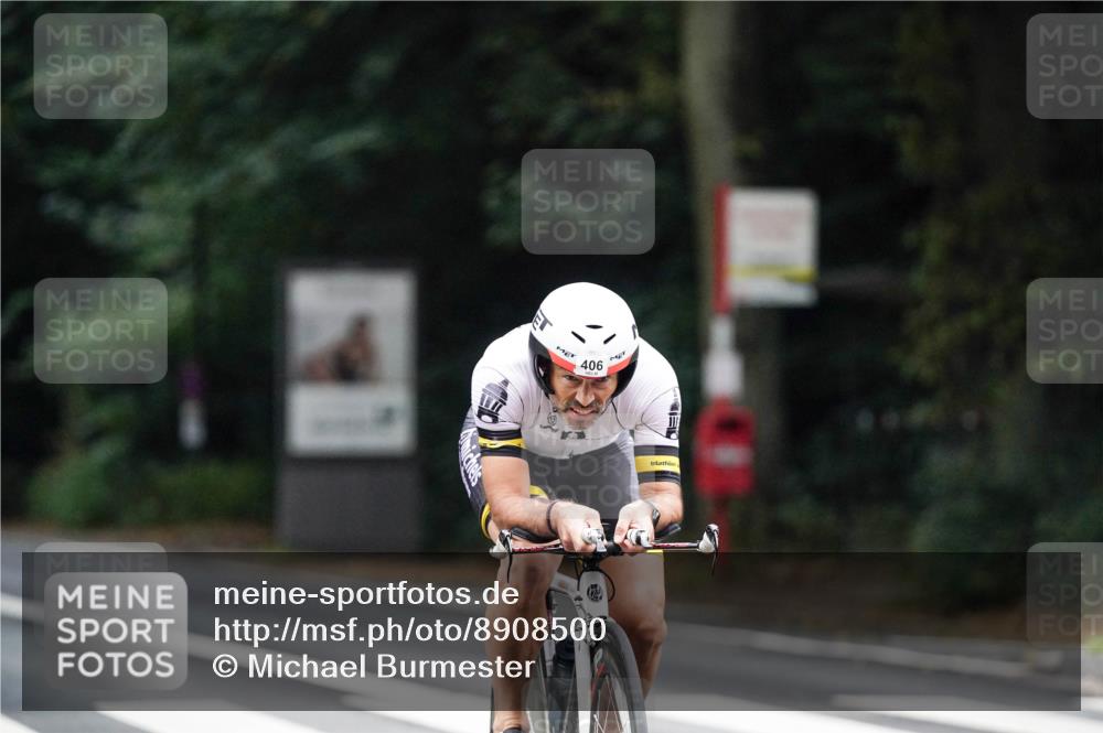 14.09.2025 - Stadtparktriathlon Michael Burmester http://msf.ph/oto/8908500 14.09.2025 09:35:51 Radfahren 392, 406, 460, 462, 487, 505 meine-sportfotos.de