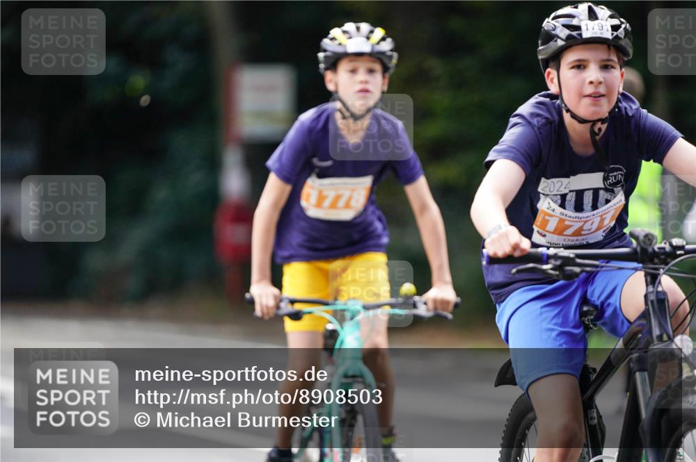 14.09.2025 - Stadtparktriathlon Michael Burmester http://msf.ph/oto/8908503 14.09.2025 14:25:58 Radfahren 1701, 1720, 1740, 1743, 1770, 1778, 1786, 1791 meine-sportfotos.de