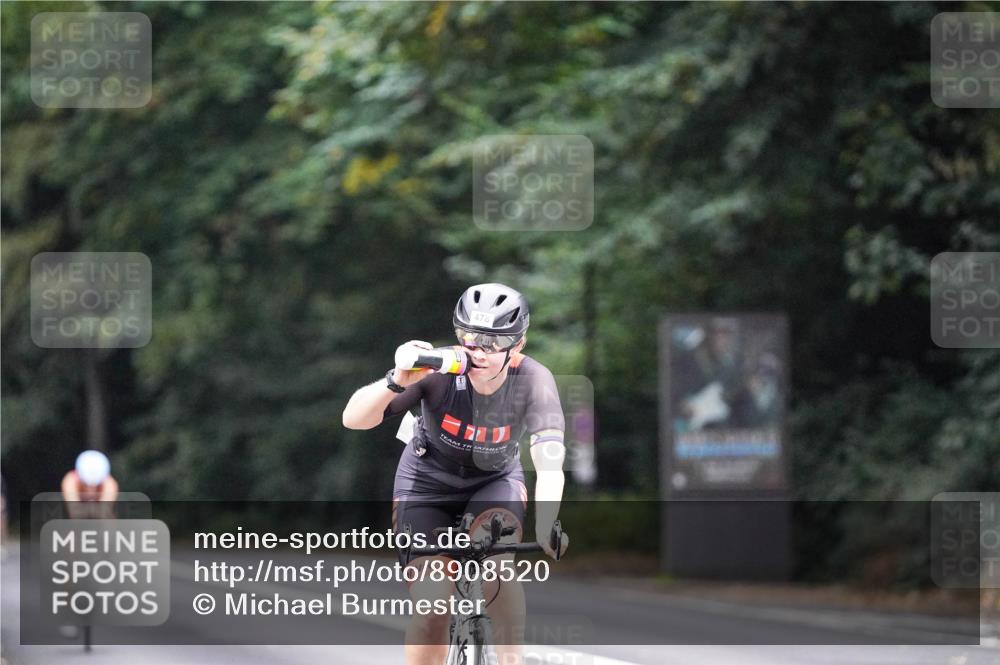 14.09.2025 - Stadtparktriathlon Michael Burmester http://msf.ph/oto/8908520 14.09.2025 09:36:00 Radfahren 460, 462, 466, 478, 504 meine-sportfotos.de