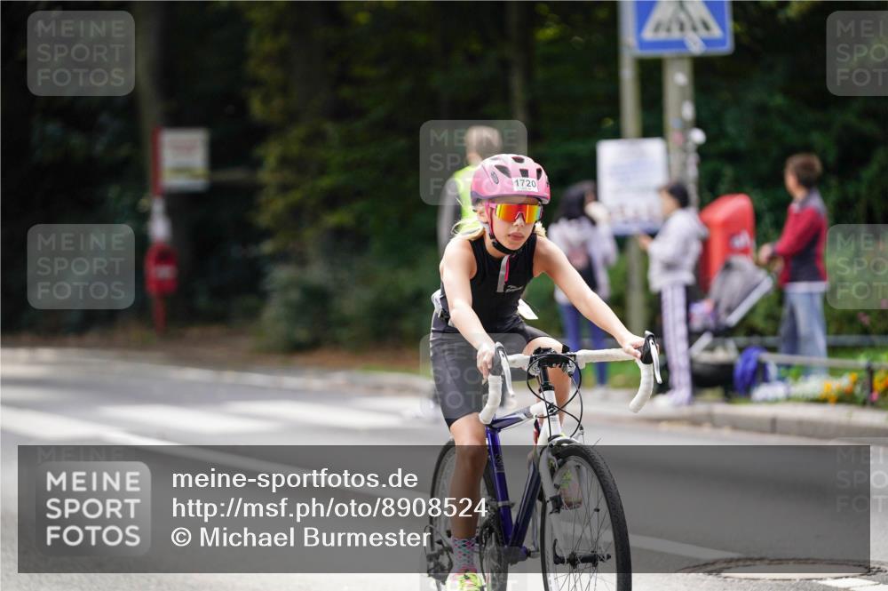 14.09.2025 - Stadtparktriathlon Michael Burmester http://msf.ph/oto/8908524 14.09.2025 14:26:05 Radfahren 1694, 1701, 1720, 1727, 1740, 1743, 1747, 1761, 1765, 1770, 1778, 1781, 1786 meine-sportfotos.de