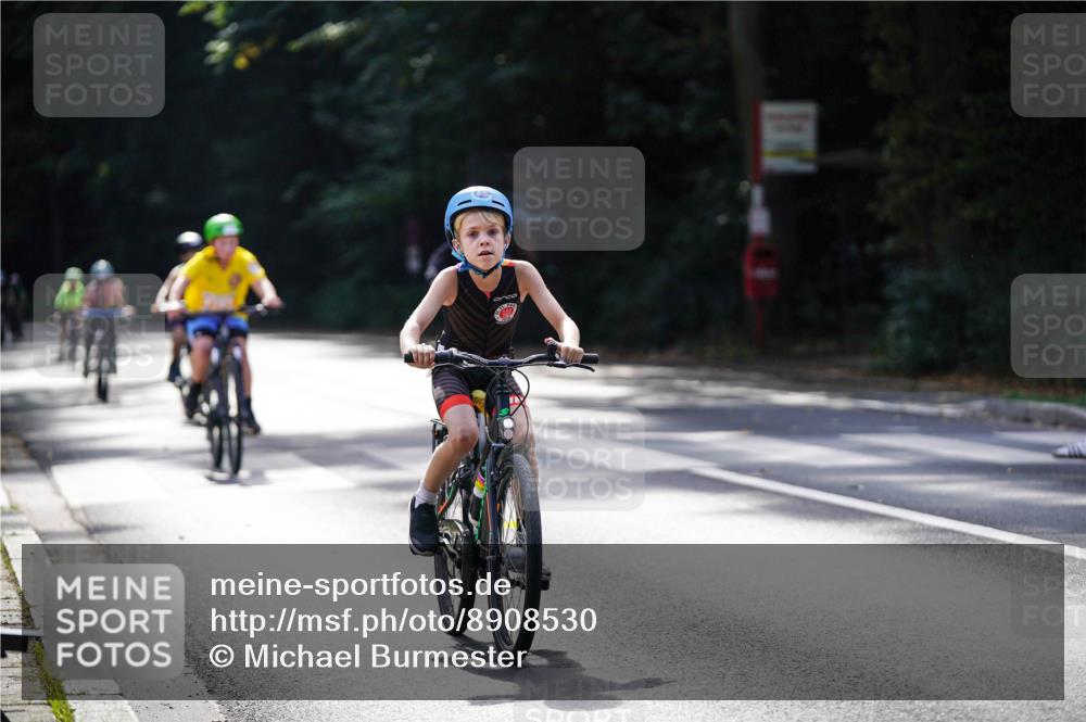 14.09.2025 - Stadtparktriathlon Michael Burmester http://msf.ph/oto/8908530 14.09.2025 14:26:09 Radfahren 1694, 1720, 1727, 1740, 1743, 1747, 1761, 1765, 1768, 1781 meine-sportfotos.de