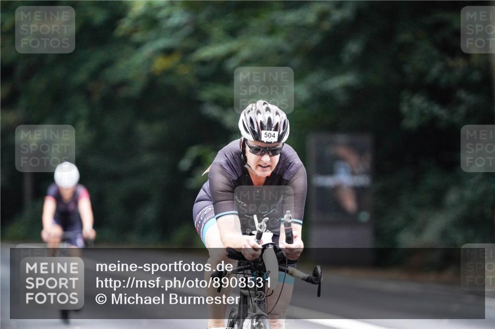 14.09.2025 - Stadtparktriathlon Michael Burmester http://msf.ph/oto/8908531 14.09.2025 09:36:08 Radfahren 448, 466, 504 meine-sportfotos.de