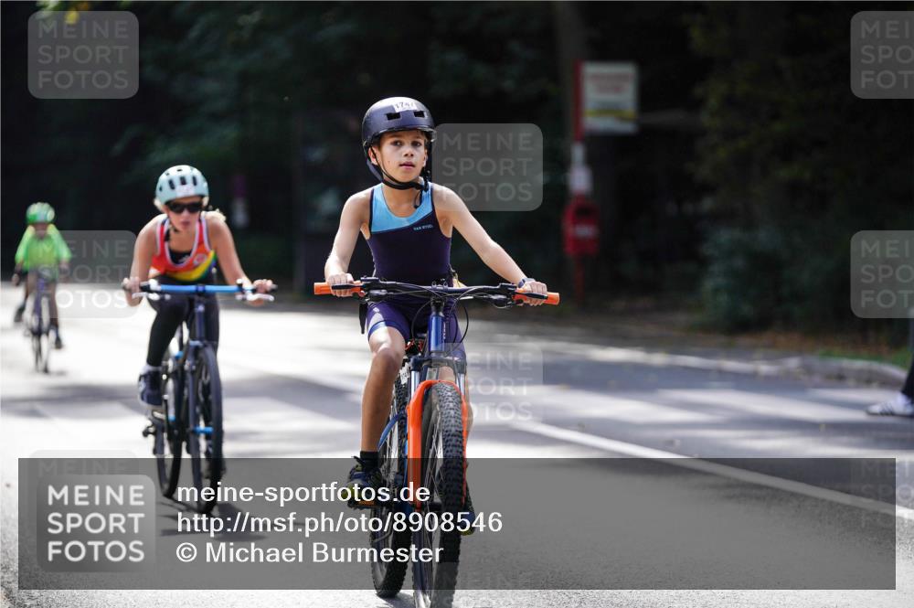 14.09.2025 - Stadtparktriathlon Michael Burmester http://msf.ph/oto/8908546 14.09.2025 14:26:12 Radfahren 1694, 1696, 1699, 1727, 1744, 1747, 1754, 1761, 1765, 1768, 1781 meine-sportfotos.de