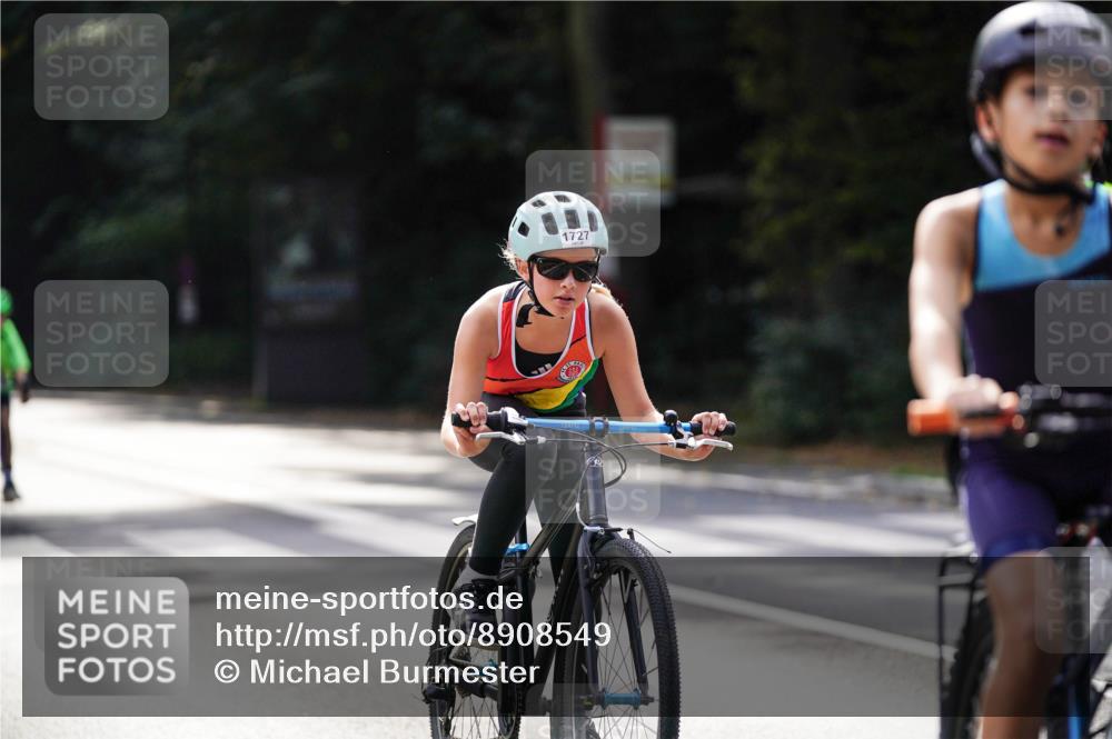 14.09.2025 - Stadtparktriathlon Michael Burmester http://msf.ph/oto/8908549 14.09.2025 14:26:13 Radfahren 1694, 1696, 1699, 1727, 1744, 1747, 1754, 1761, 1765, 1768, 1781 meine-sportfotos.de