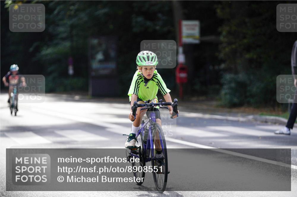 14.09.2025 - Stadtparktriathlon Michael Burmester http://msf.ph/oto/8908551 14.09.2025 14:26:15 Radfahren 1694, 1696, 1698, 1699, 1727, 1744, 1747, 1754, 1761, 1765, 1768, 1781, 1865 meine-sportfotos.de