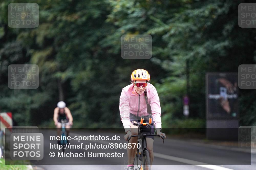 14.09.2025 - Stadtparktriathlon Michael Burmester http://msf.ph/oto/8908570 14.09.2025 09:37:05 Radfahren 423, 484, 500 meine-sportfotos.de